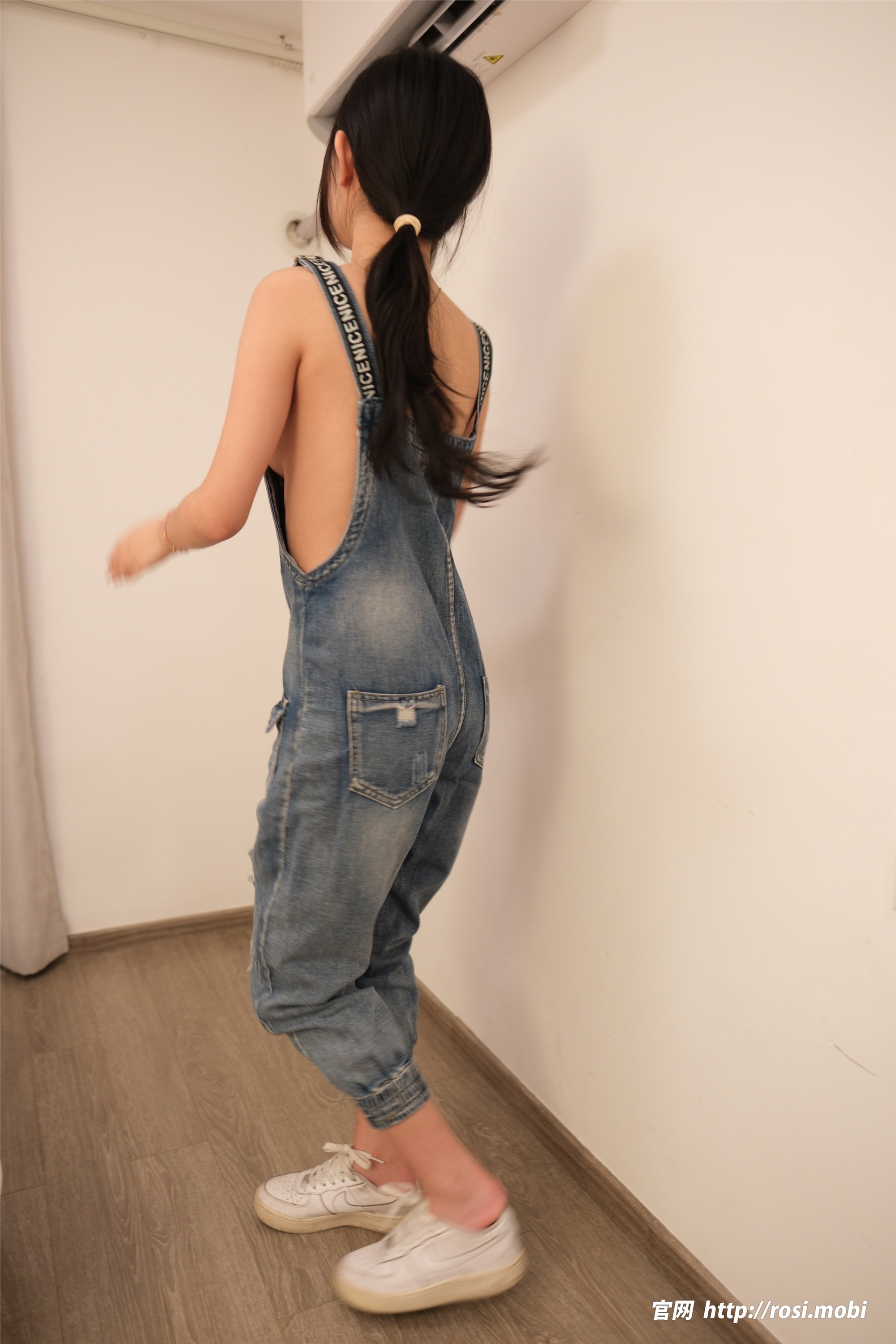 ROSI写真 2025.05.30 NO.4925